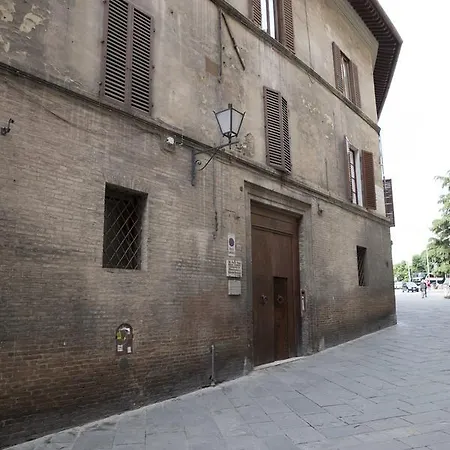 La Sapienza Di Al * シエーナ